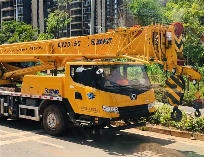 南充市大件设备吊装租赁吊车