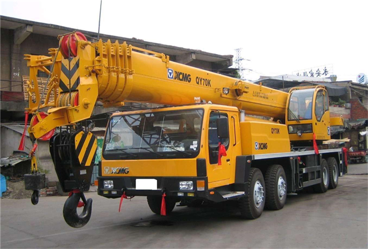 南充市吊车出租选择重点